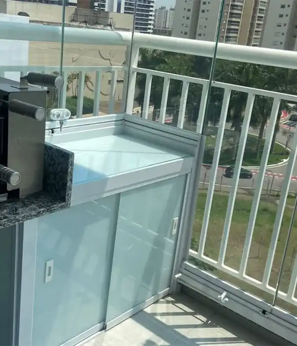 Envidraçamento de Sacada Ipiranga